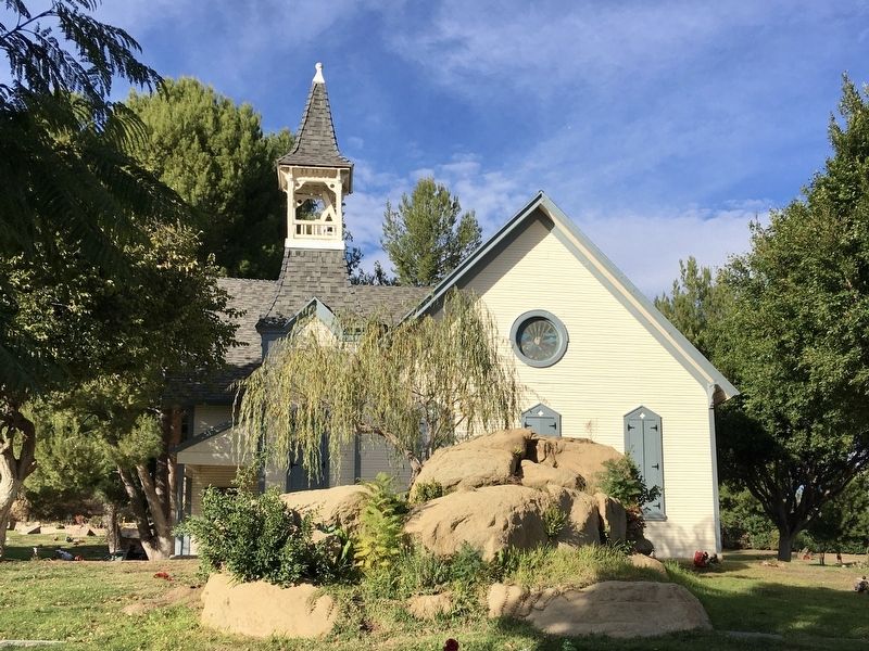 Chatsworth Community Church. Click for full size. Chatsworth Community Church image. Click for full size.