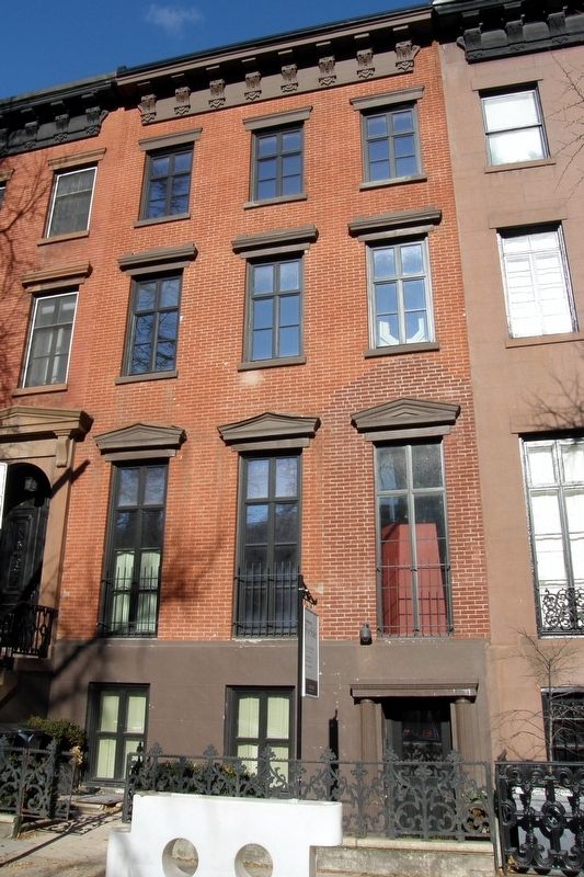 14 St. Luke's Place: Marianne Moore lived here image. Click for full size.