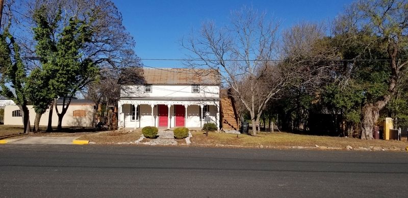 A view of the Vogel Sunday House from the street image. Click for full size.