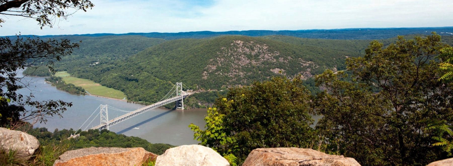 Bear Mountain Bridge. Click for full size. Bear Mountain Bridge image. Click for full size.