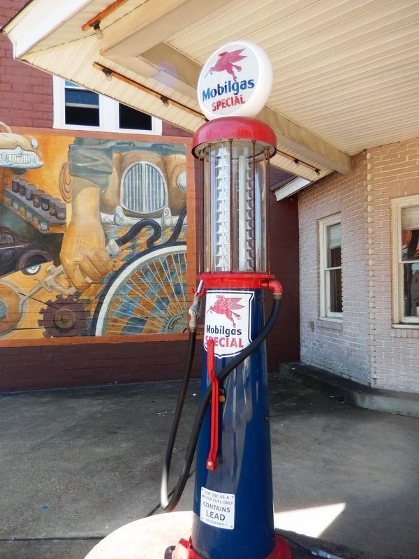 Vintage Gasoline Pump image. Click for full size.