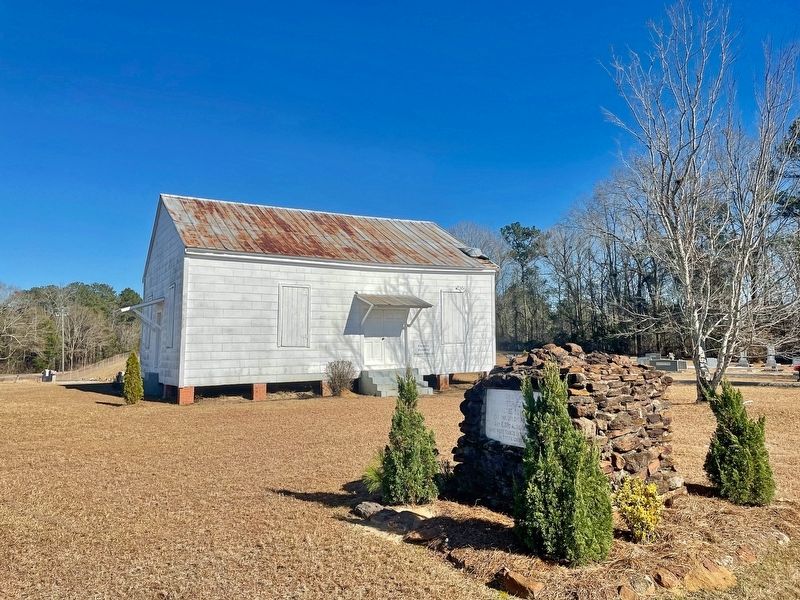 Pioneer Primitive Baptist Church & the marker. image. Click for full size.