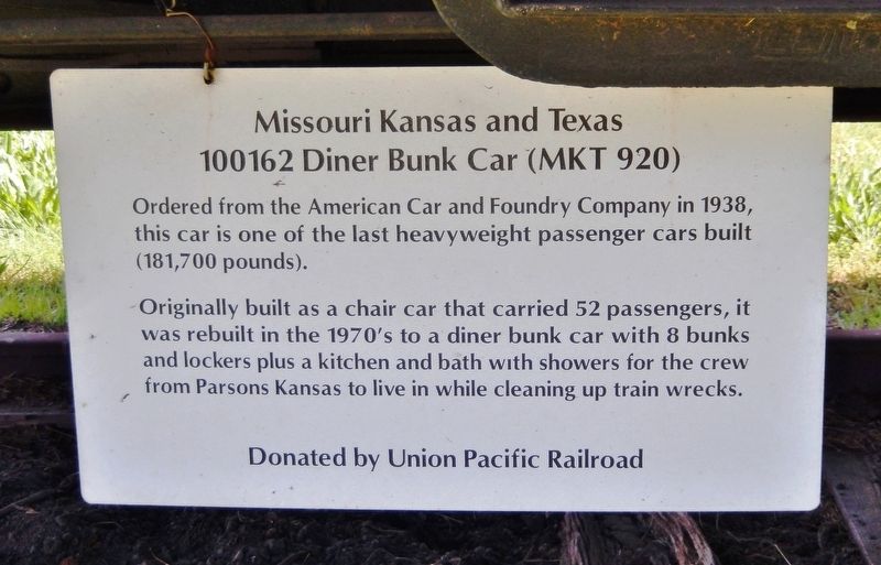 Missouri Kansas and Texas 100162 Diner Bunk Car Marker image. Click for full size.