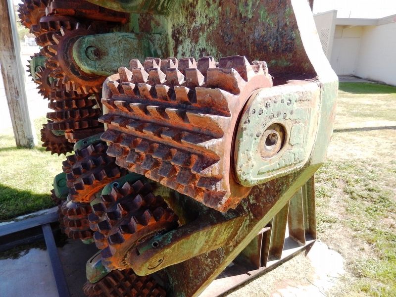Large Diameter Drill Bit (<i>detail</i>) image. Click for full size.