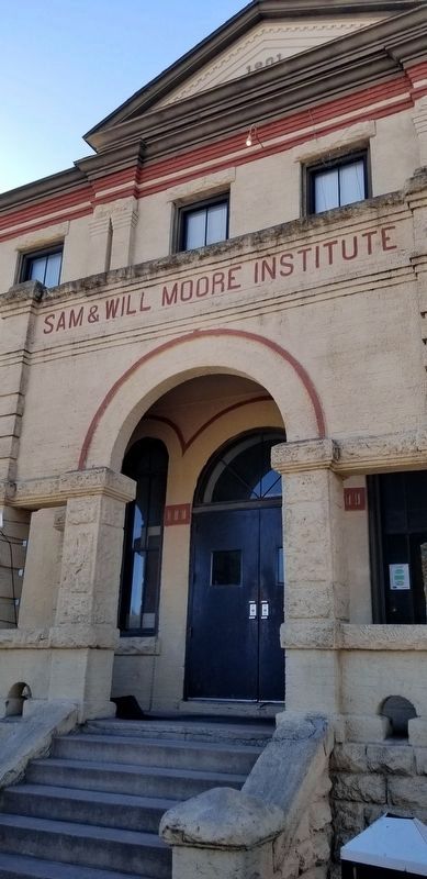 Front entrance to the Sam and Will Moore Institute image. Click for full size.