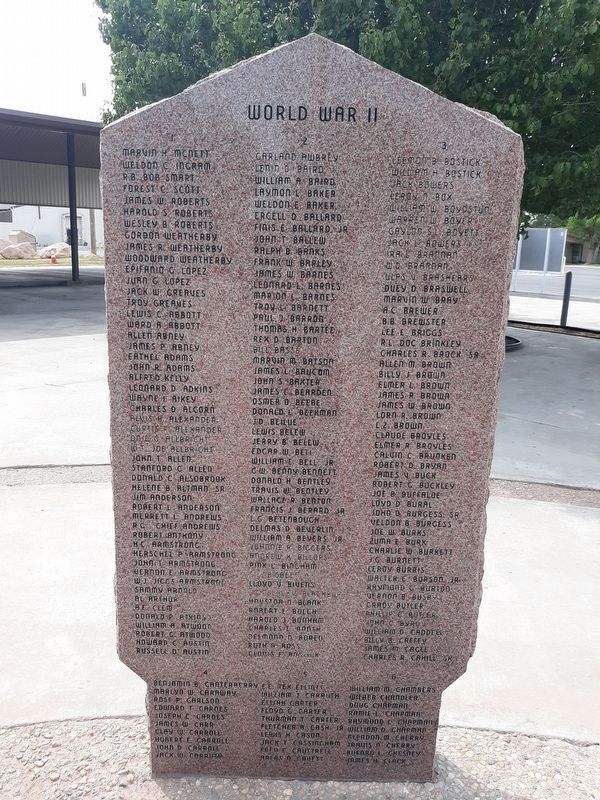 World War II Veterans Memorial (First names to Clack) image. Click for full size.