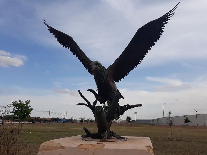 An Eagle Sculpture image. Click for full size.