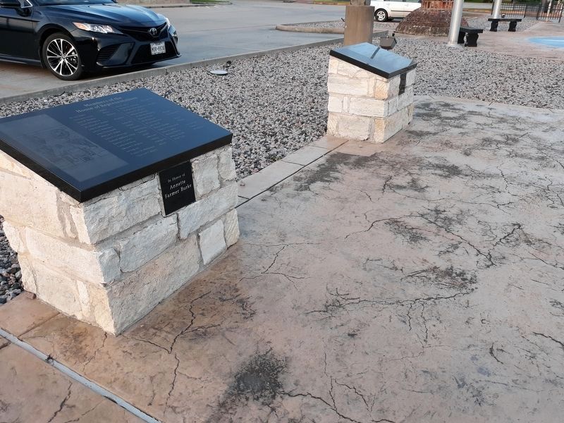 Officials of the Republic Marker, on the right image. Click for full size.