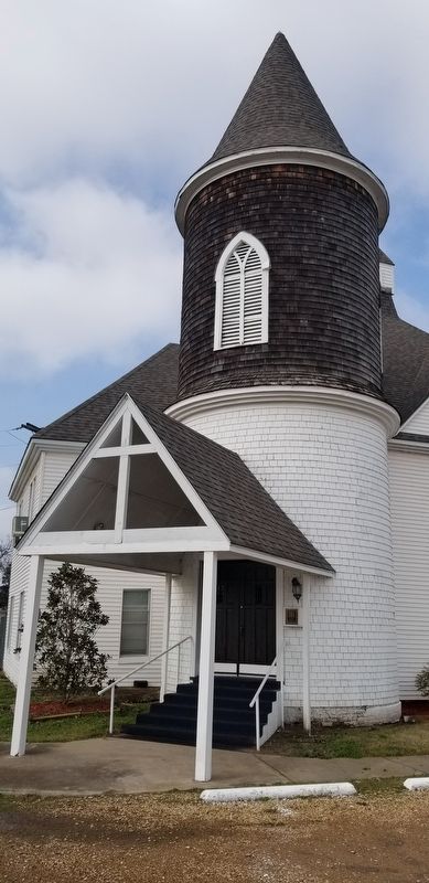 Front entrance to the First Baptist Church of Palmer image. Click for full size.