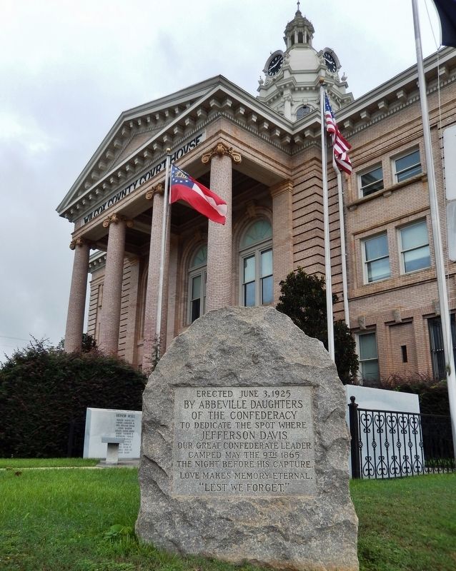 Jefferson Davis Camp Site Marker. Click for full size. Jefferson Davis Camp Site Marker image. Click for full size.