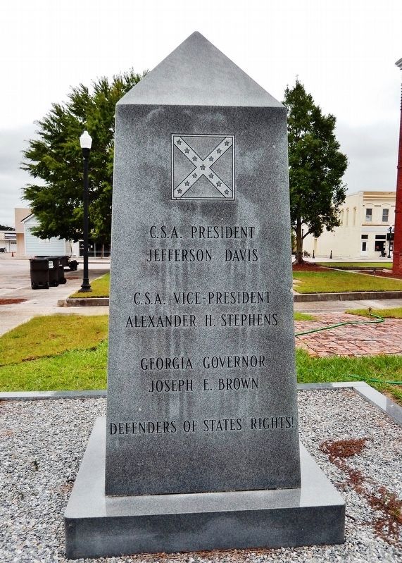 The War Between the States Monument (<i>north side</i>) image. Click for full size.