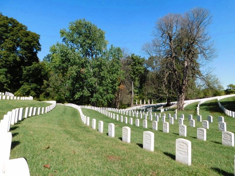 Cave Hill National Cemetery image. Click for full size.