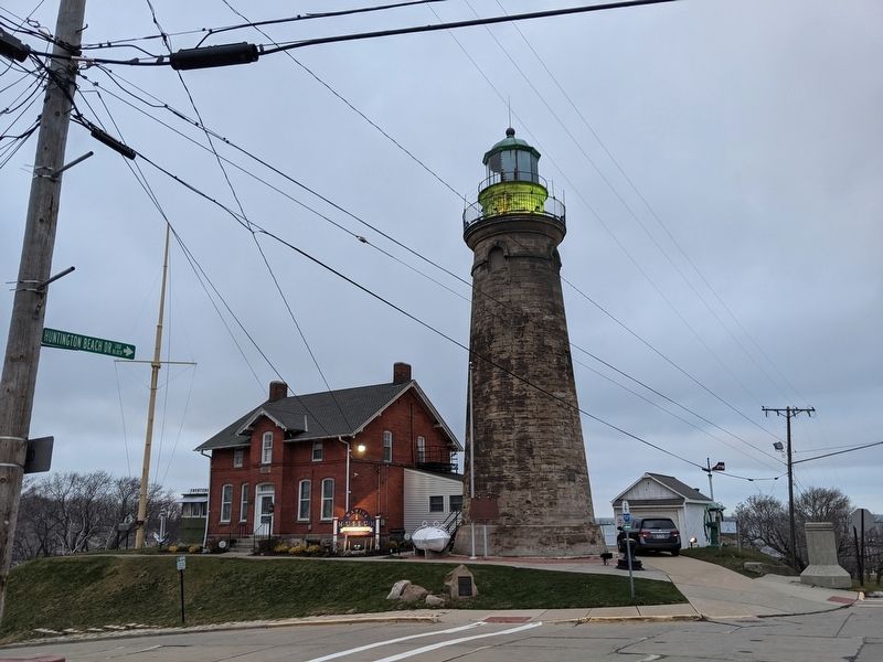 Fairport is an Excellent Harbor Marker image. Click for full size.