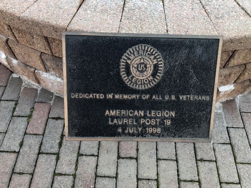 Veterans Memorial Fountain Plaque image. Click for full size.