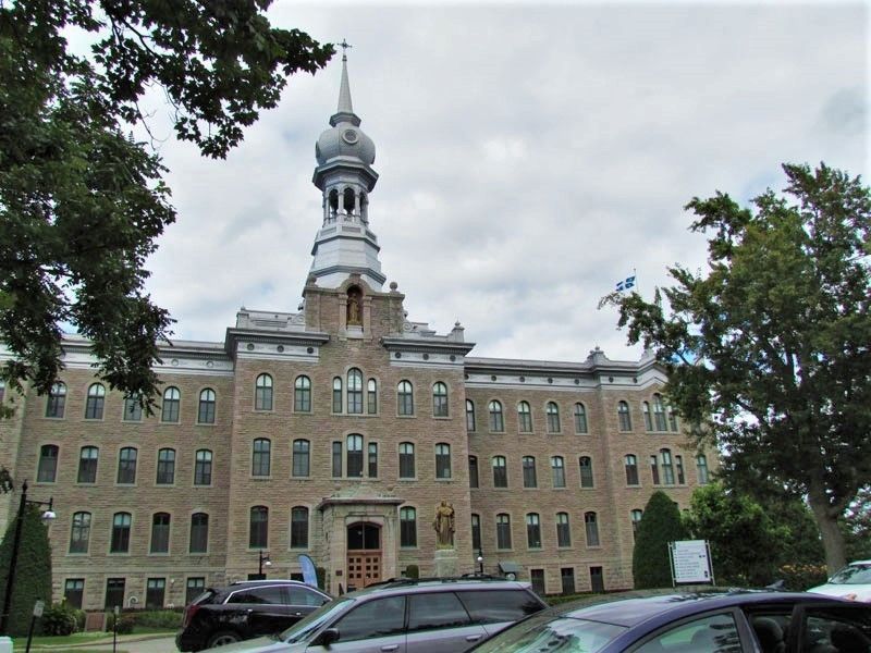 Collge Notre-Dame-de-lAssomption (CNDA), the former Motherhouse of the Sisters of the Assumption image. Click for full size.