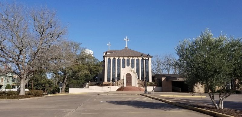 The St. Paul�s Evangelical Lutheran Church Marker is to the north of the entrance to the Church. image. Click for full size.