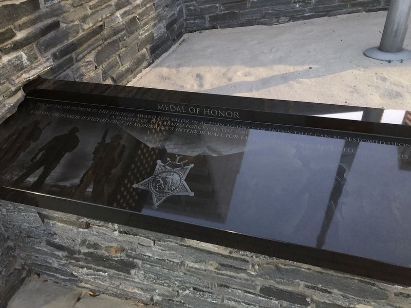 Navy <small>SEAL</small> Monument image. Click for full size.