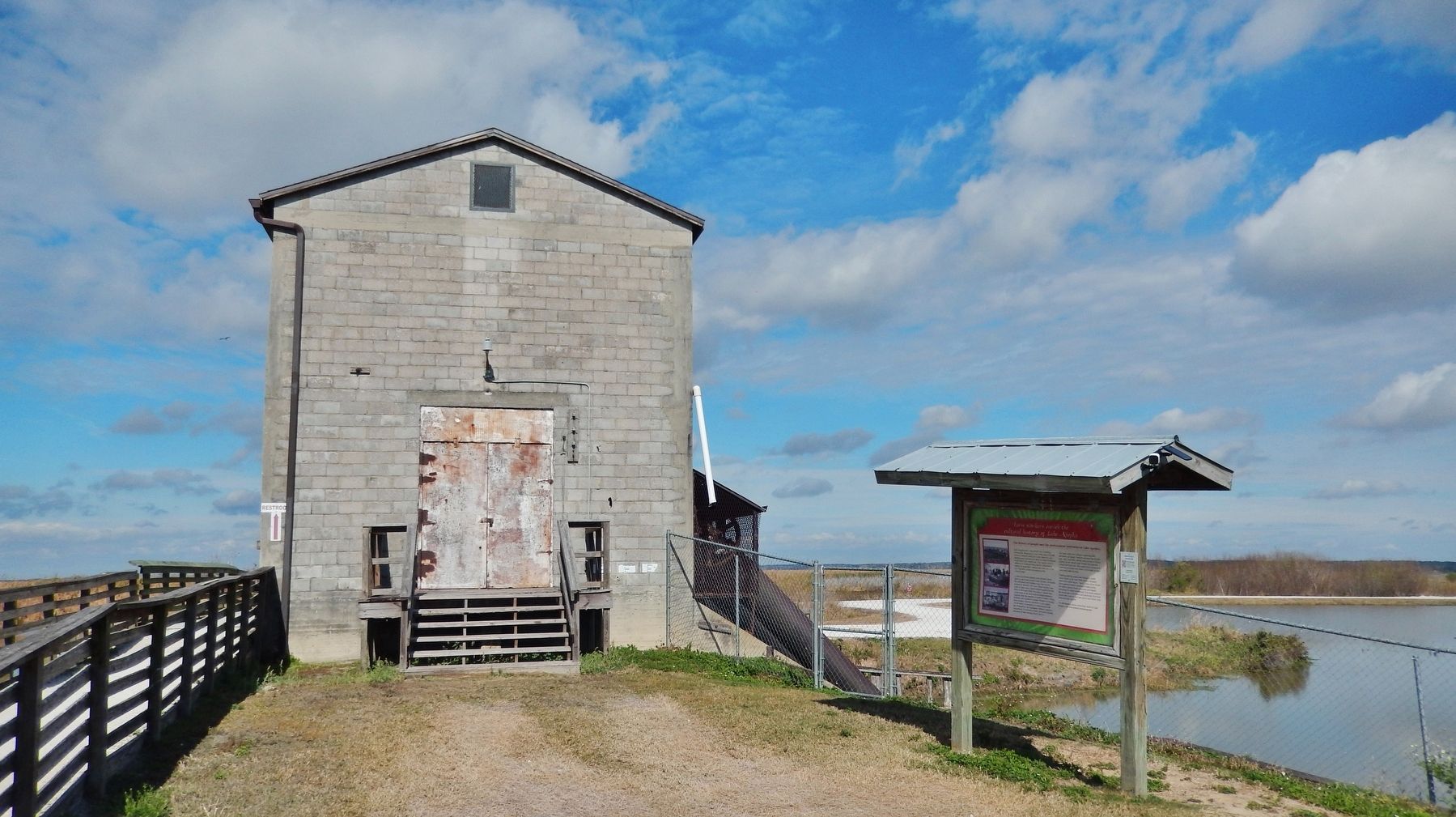 Historic Pump House image. Click for full size.