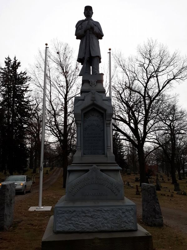 Quincy Civil War Memorial image. Click for full size.