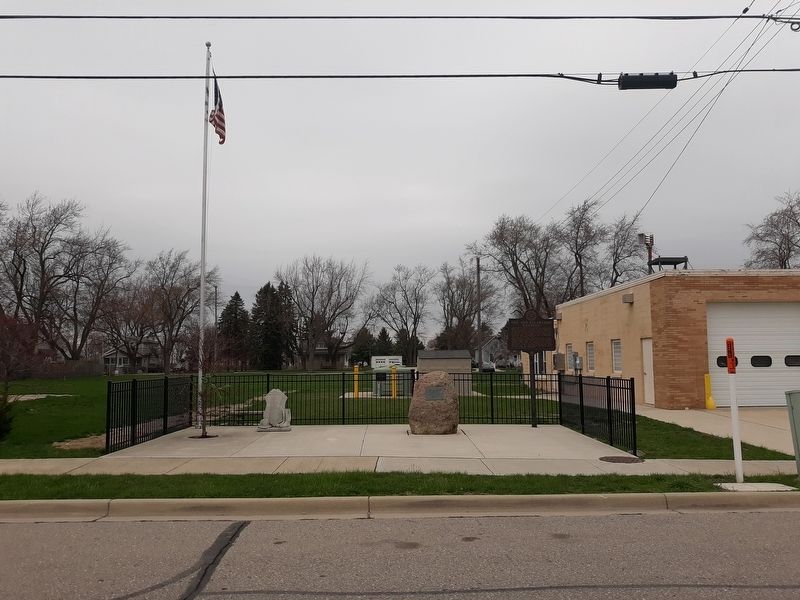 Whiteford Township WW II Memorial image. Click for full size.