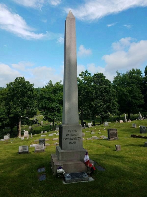 To The Unknown Confederate Dead Marker image. Click for full size.