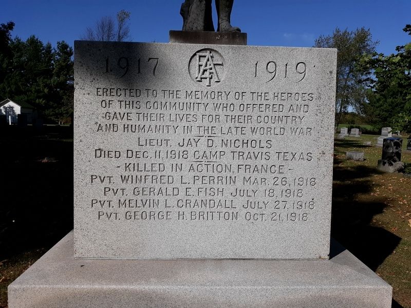 Pittsford World War Memorial image. Click for full size.