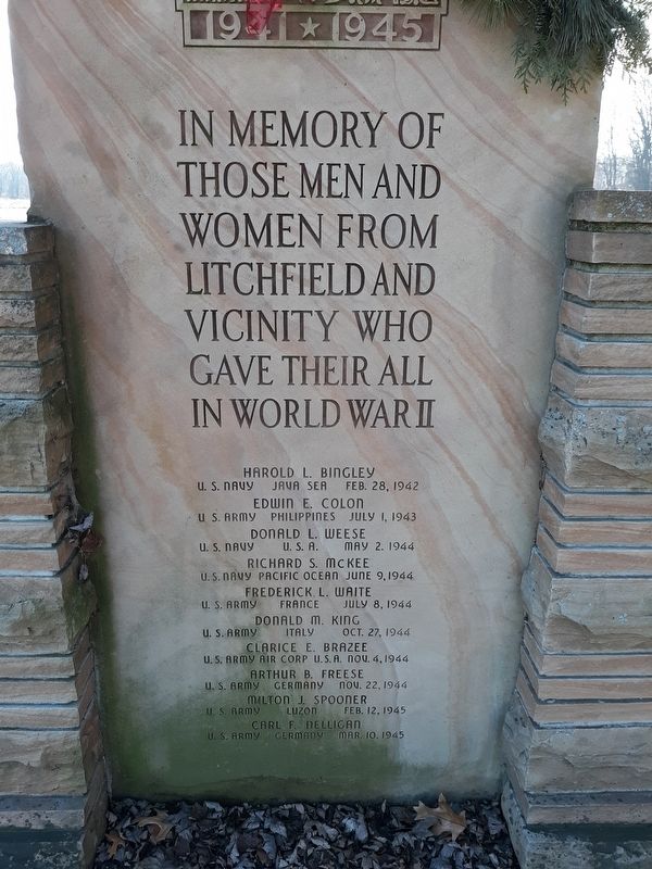 Litchfield World War II Memorial image. Click for full size.