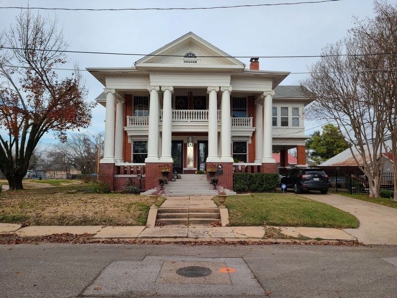 W.R.J. Camp House and Marker image. Click for full size.