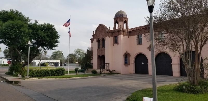 The Historic Weslaco City Hall image. Click for full size.