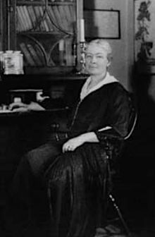 Ellen Biddle Shipman, landscape architect, at her NYC home, Beekman Place, c. 1920.. Click for full size. Ellen Biddle Shipman, landscape architect, at her NYC home, Beekman Place, c. 1920. image. Click for full size.
