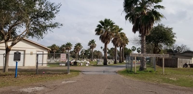 Entrance to Weslaco City Cemetery image. Click for full size.