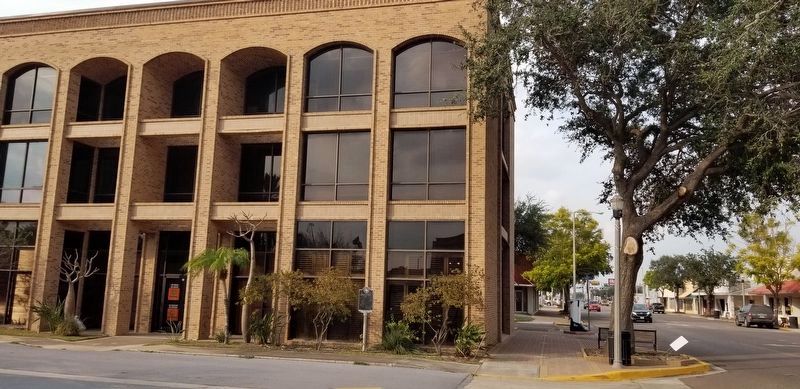 The view of the Hidalgo County Bank and Trust Company Marker from the parking lot of the bank image. Click for full size.