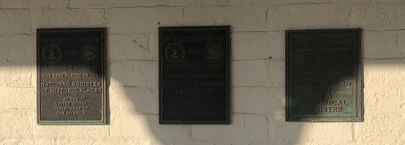 Additional plaques on the house image. Click for full size.