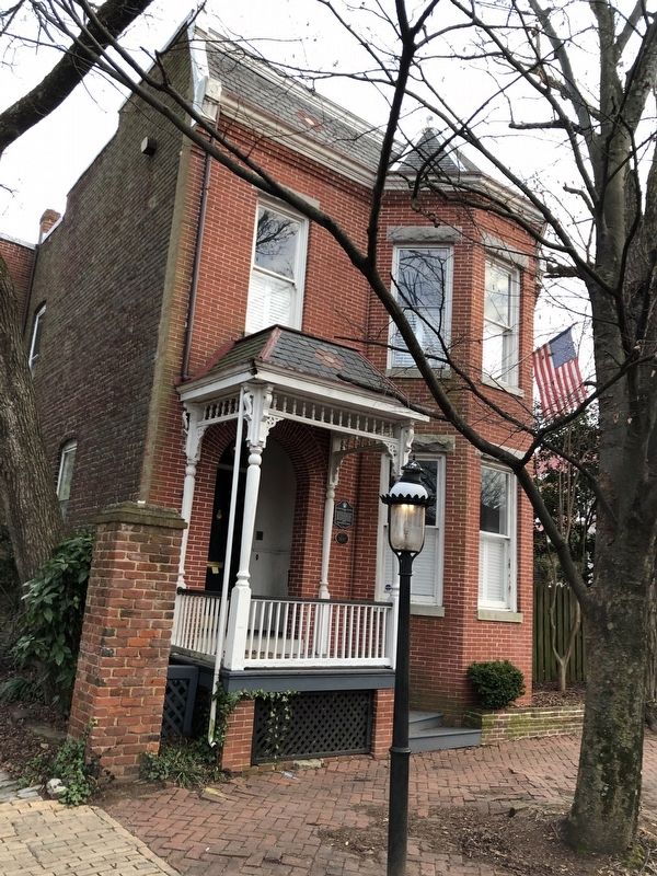 The Mews House image. Click for full size.