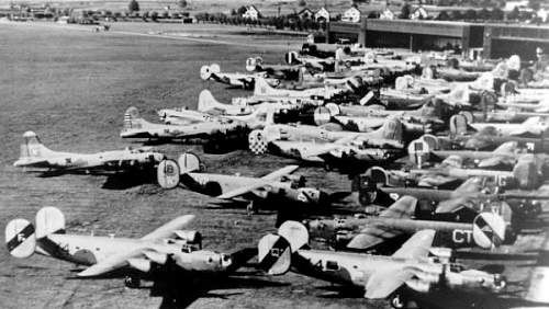 "Interned USAAF Bombers at Dbendorf Airfield, Switzerland 1944" image. Click for full size.