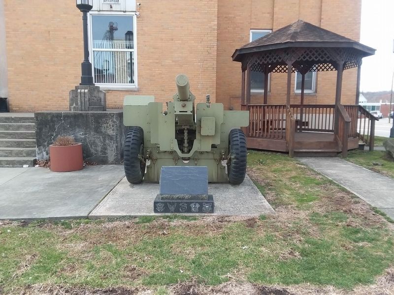 Vinton County Veterans Memorial image. Click for full size.