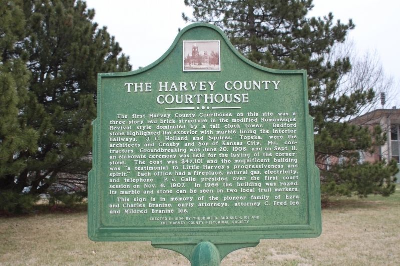 The Harvey County Courthouse Marker image. Click for full size.