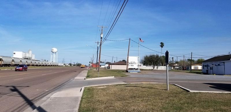 The view of the Town of La Feria Marker from the road image. Click for full size.