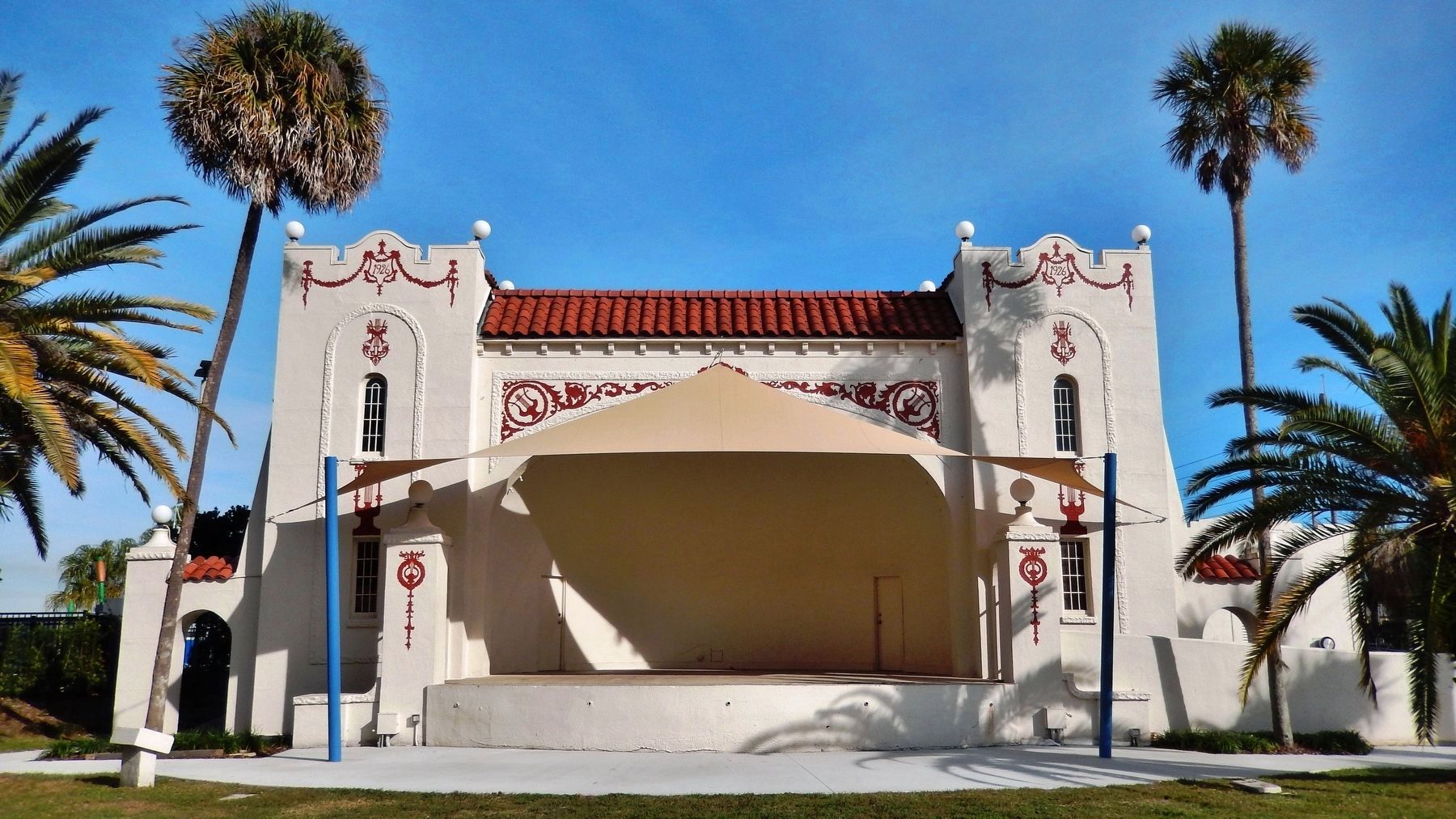 Alice B. McClelland Memorial Band Shell image. Click for full size.