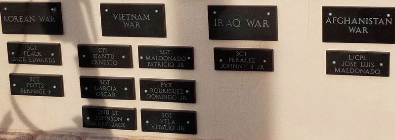 Fallen Heroes Memorial Park Marker image. Click for full size.