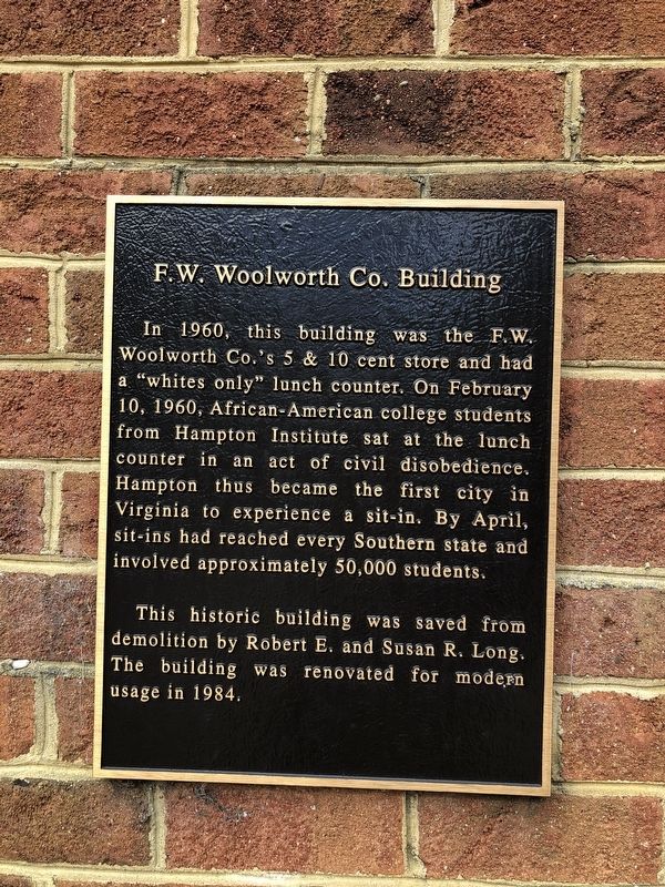 F.W. Woolworth Co. Building Marker image. Click for full size.
