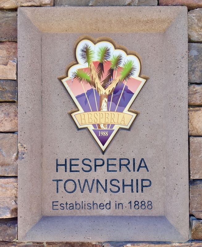Nearby Street Sign image. Click for full size.