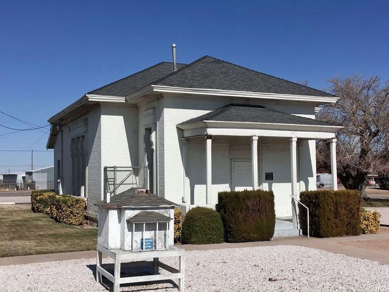 Old School House image. Click for full size.