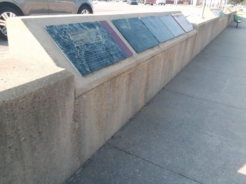 Mercer County Courthouse Marker image. Click for full size.
