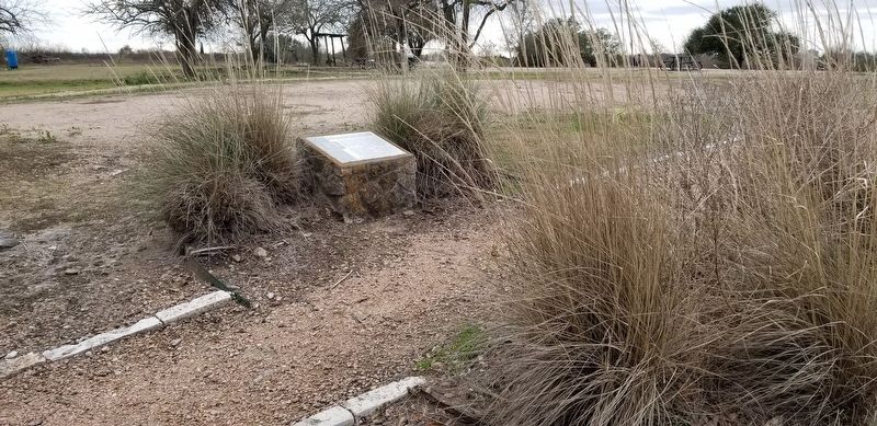 The general view of the Houston Hall Marker image. Click for full size.