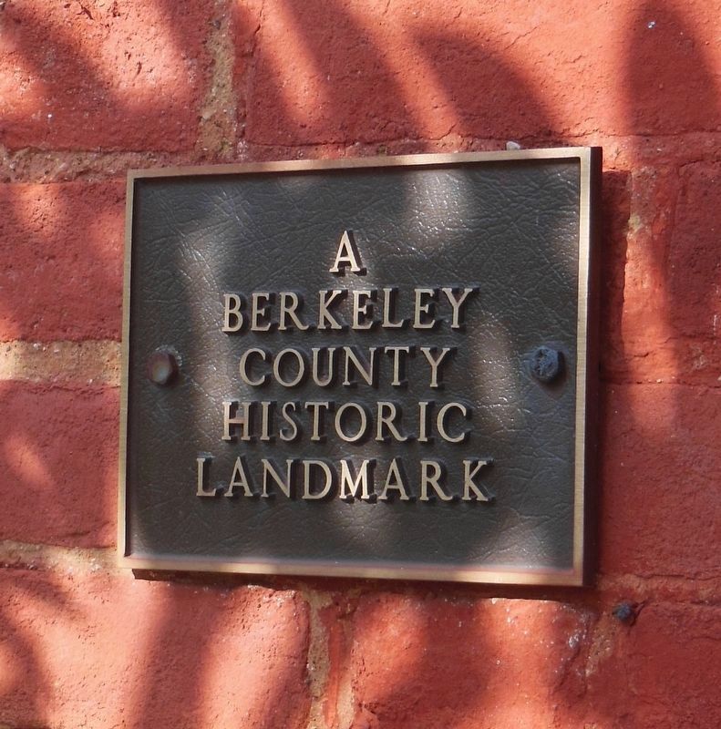 A Berkeley County Historic Landmark Marker on The Boyd House image. Click for full size.