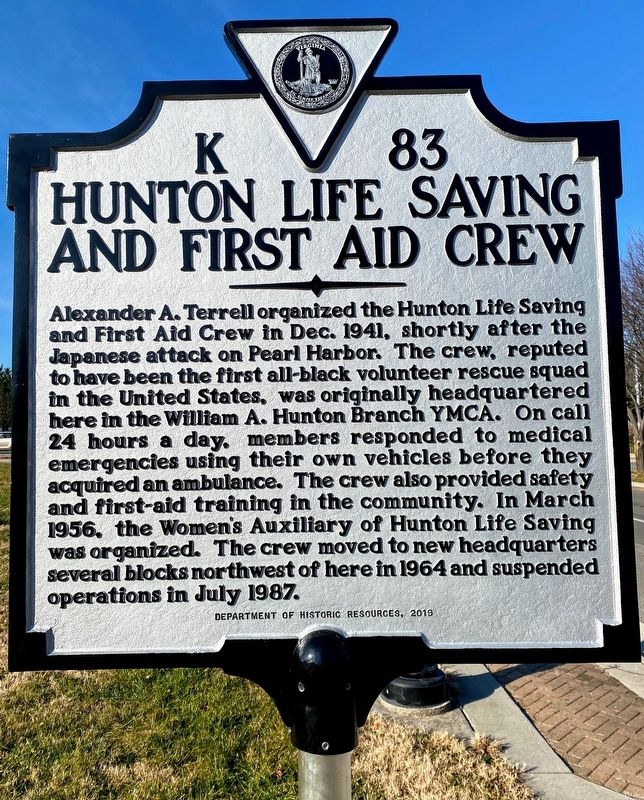Hunton Life Saving And First Aid Crew Marker image. Click for full size.