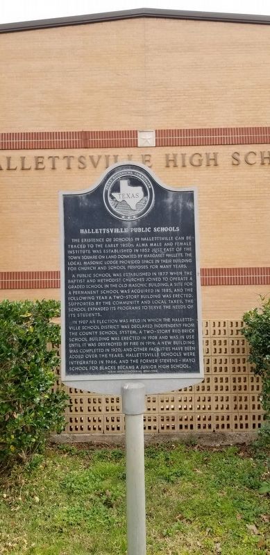 Hallettsville Public Schools Marker image. Click for full size.