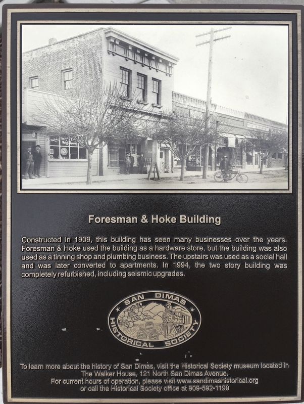 Foresman & Hoke Building Marker. Click for full size. Foresman & Hoke Building Marker image. Click for full size.
