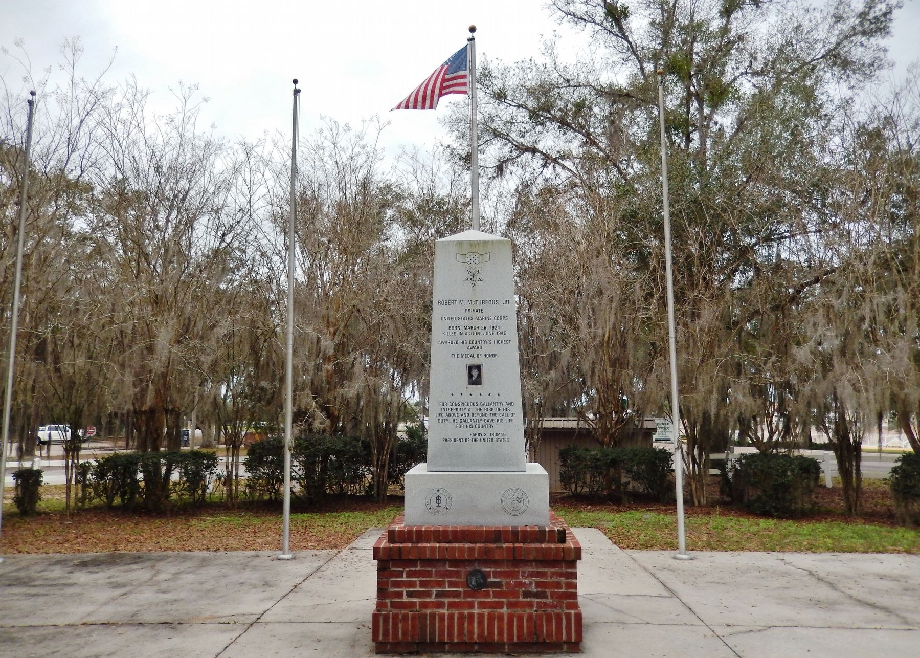 Robert M. McTureous, Jr. Monument image. Click for full size.